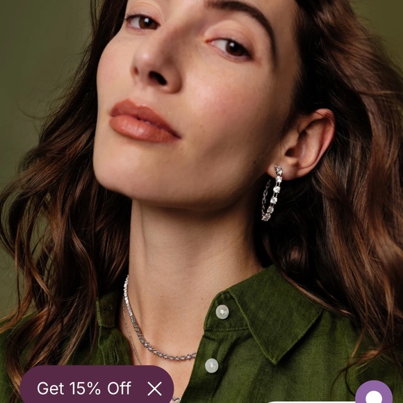 NWT! NEW IN BOX Kendra Scott Lexi Gold Hoop Earrings in White Crystal - Picture 2 of 5